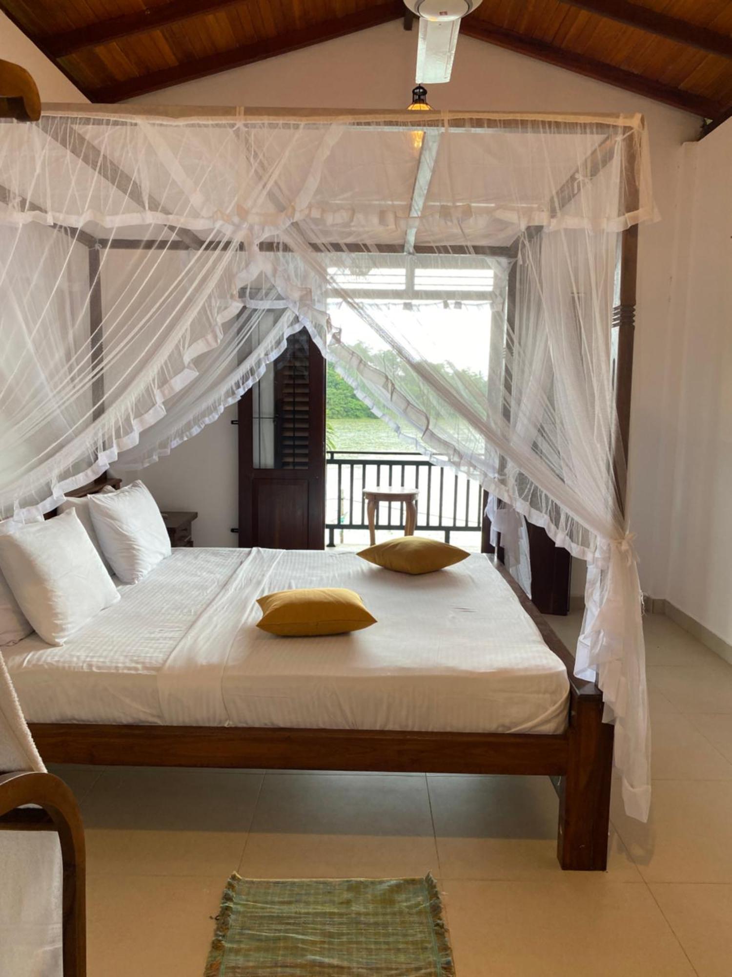 Villa Lake Mountain Weligama Eksteriør billede