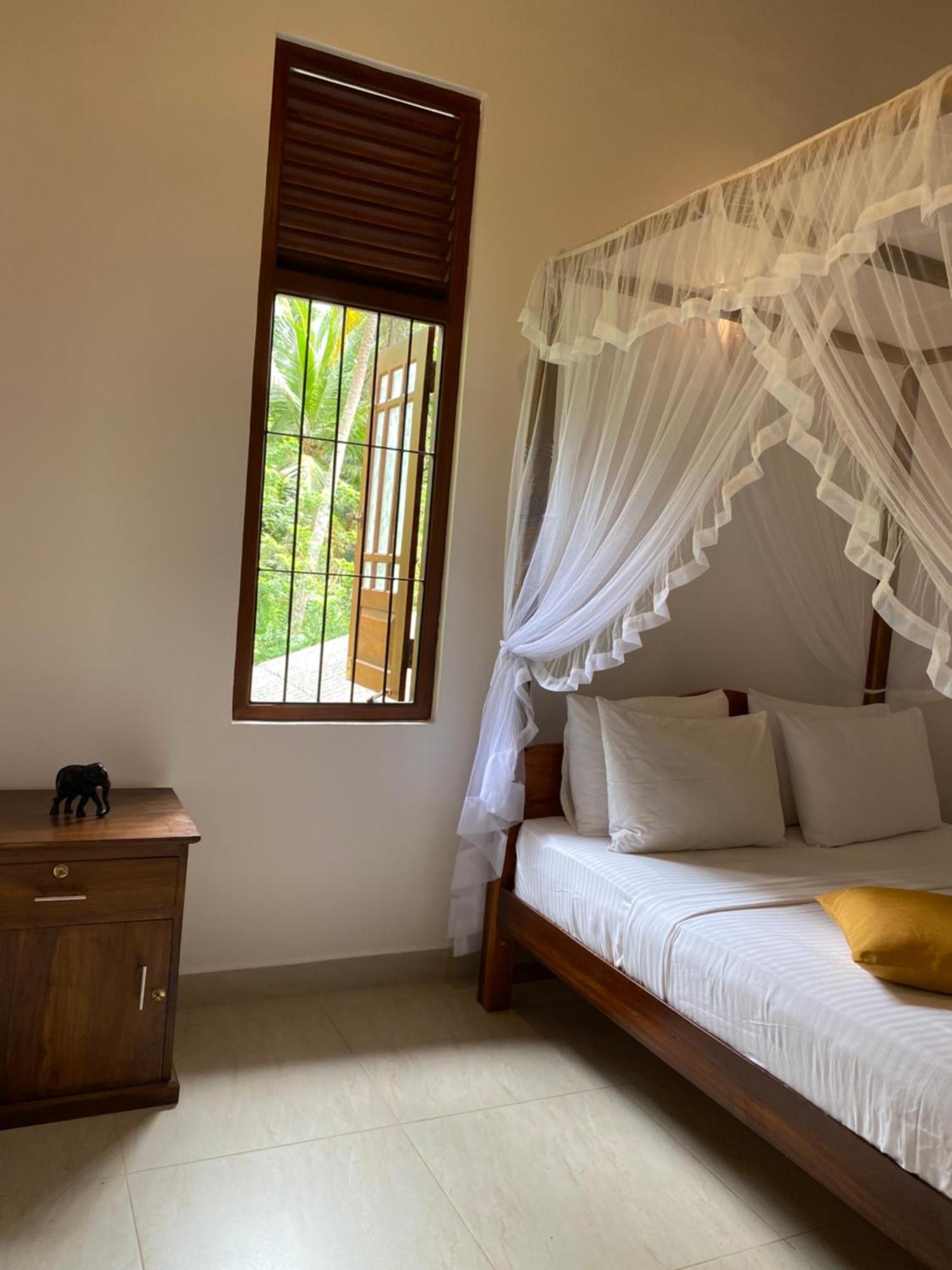 Villa Lake Mountain Weligama Eksteriør billede