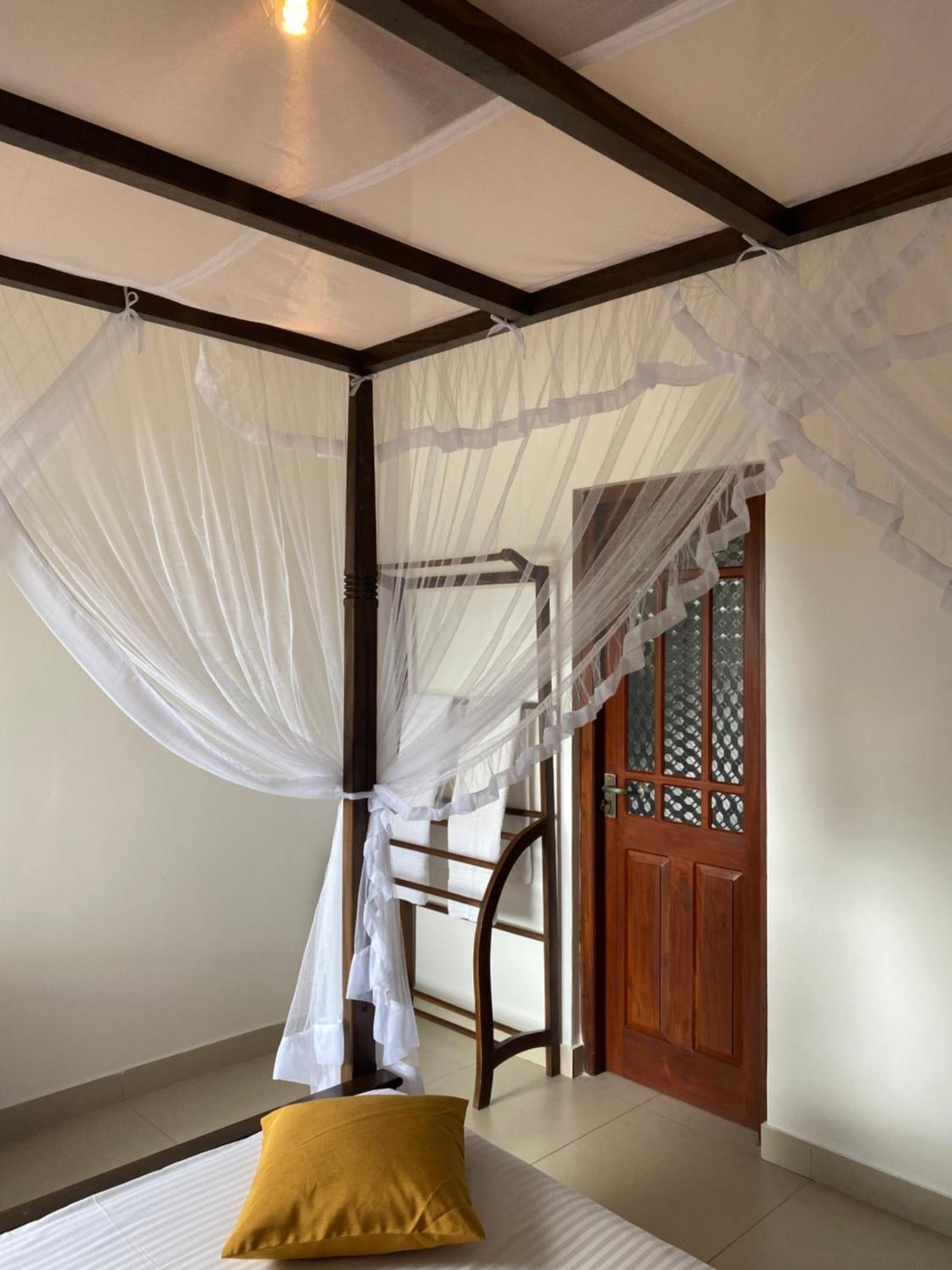 Villa Lake Mountain Weligama Eksteriør billede